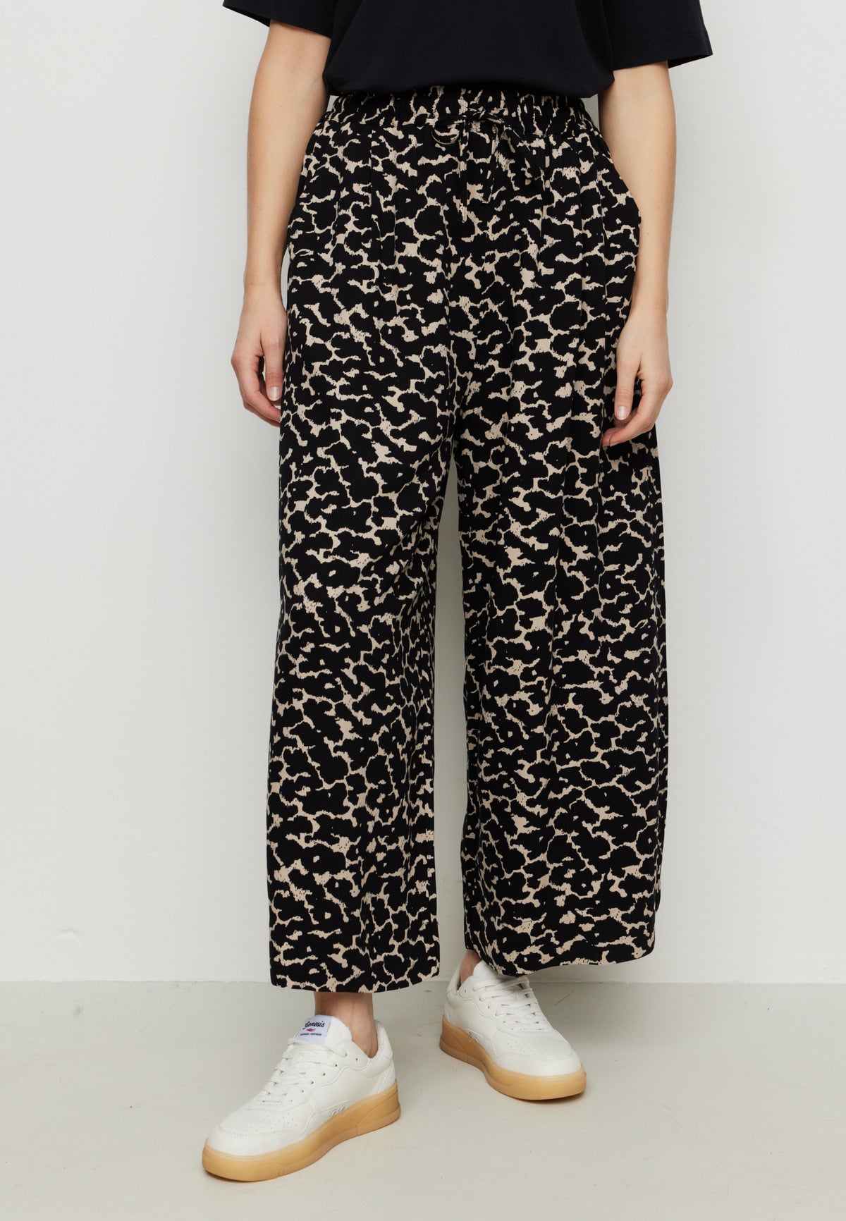 recolution - SEQUOIA CLOUDS Pants black