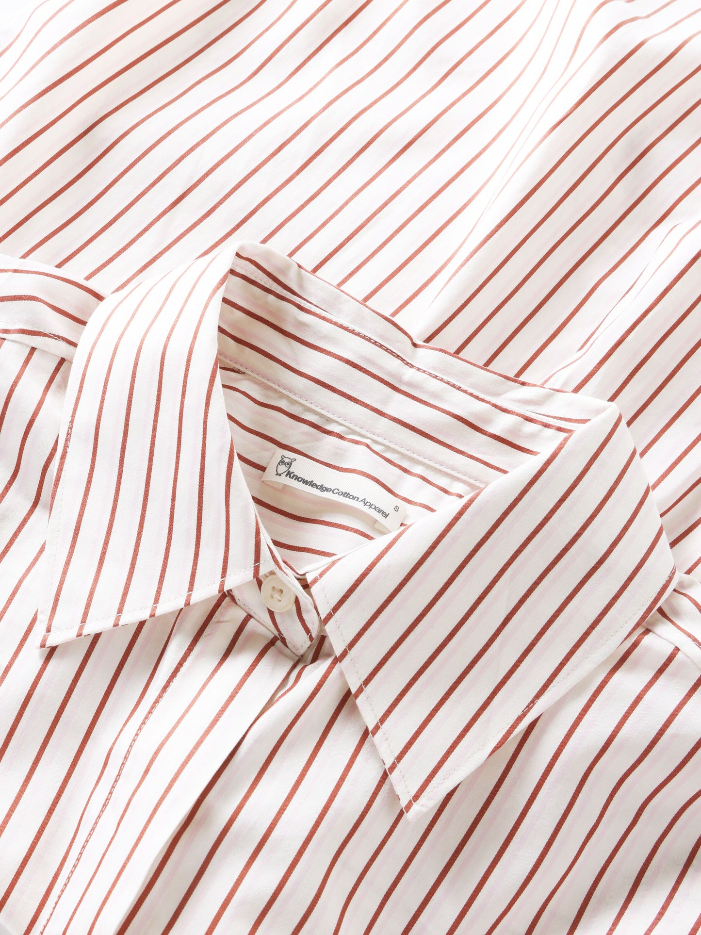 KCA - Islet regular satin short sleeve shirt Red Stripe - WERTE FREUNDE