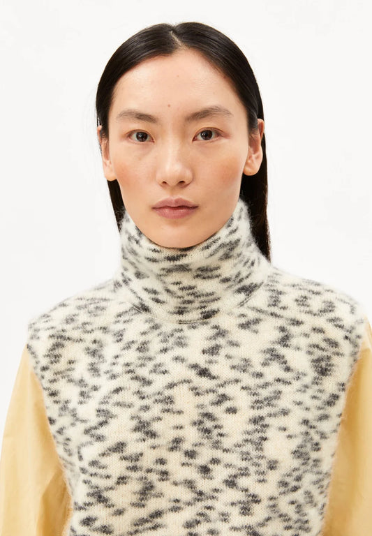 Armedangels - MOHAIR BLEND DOTS KNIT VEST oatmilk-black