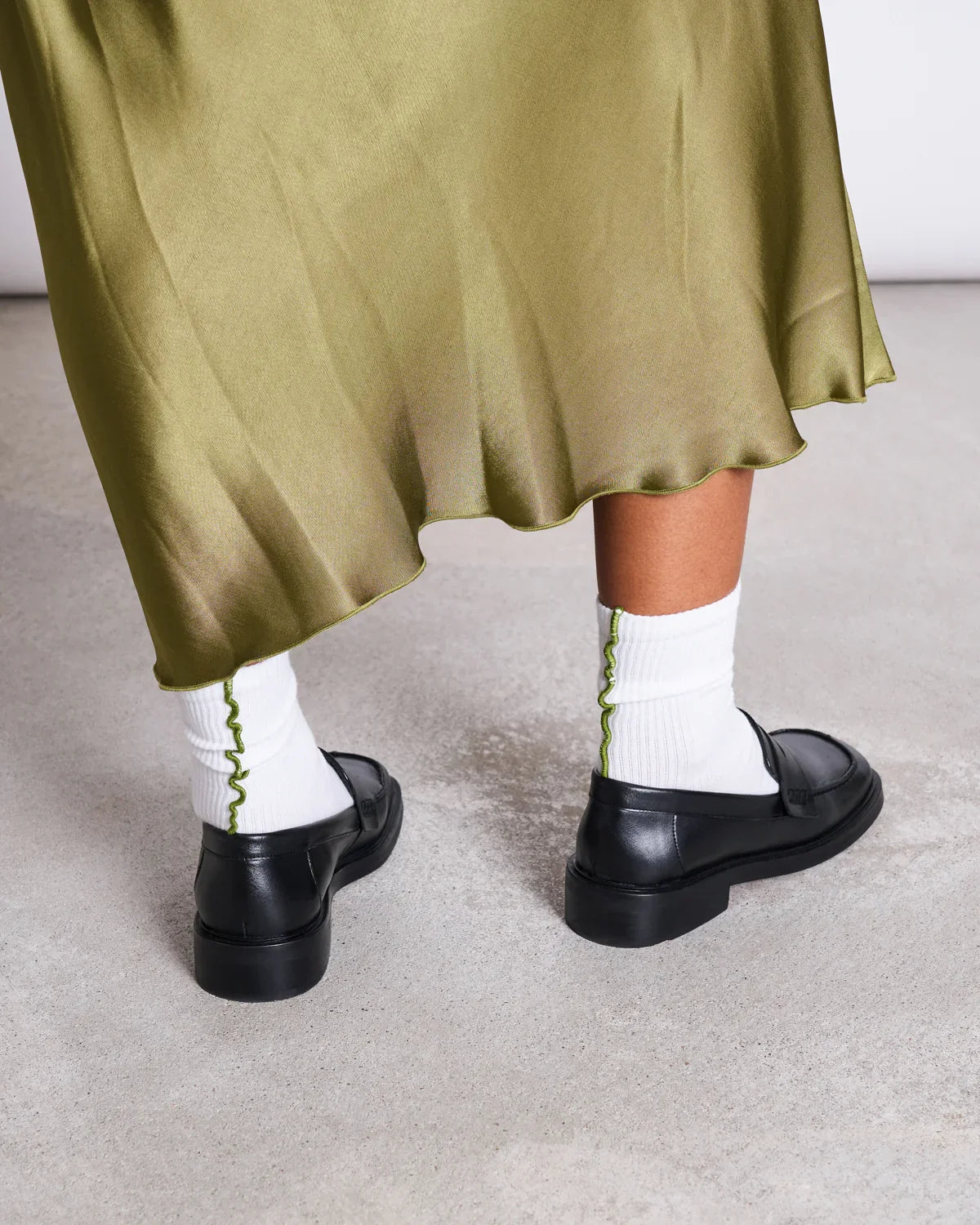 JAN N JUNE - OVERLOCK SOCKS overlock socks woody olive - WERTE FREUNDE