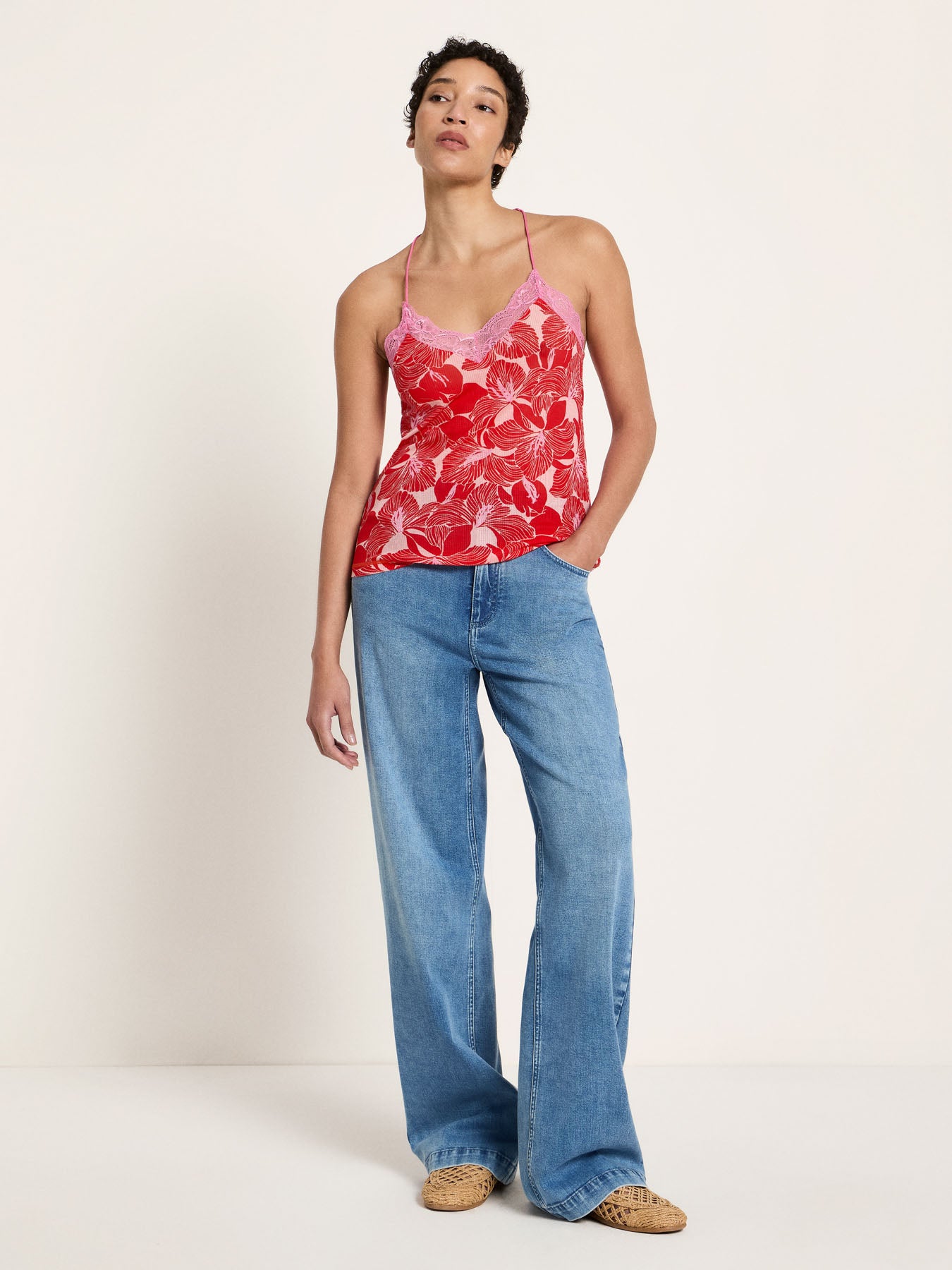 LANIUS - Spitzentop aus TENCEL print bloom red - WERTE FREUNDE