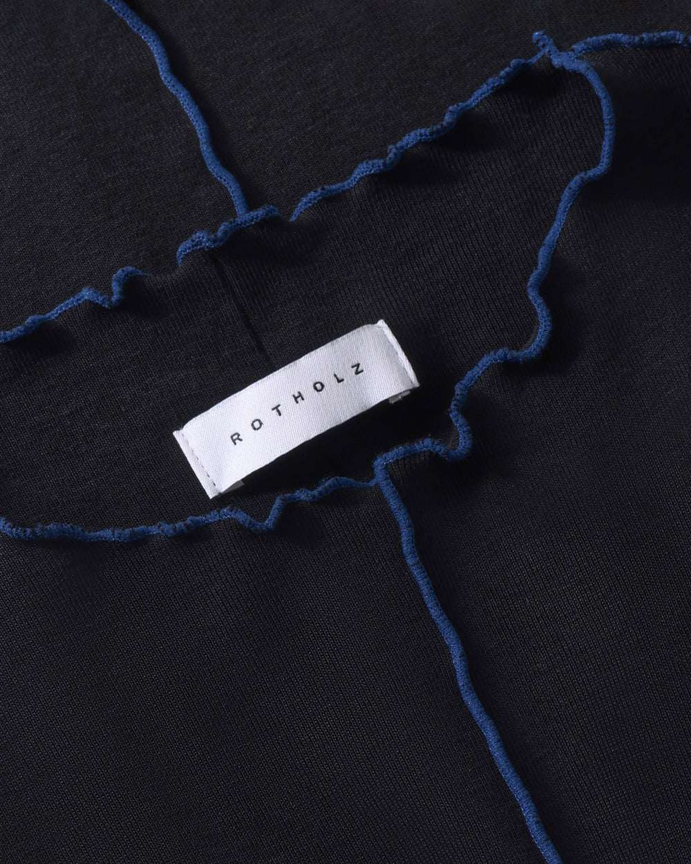 ROTHOLZ - Pin-Tucked Top Organic Cotton True Black - WERTE FREUNDE