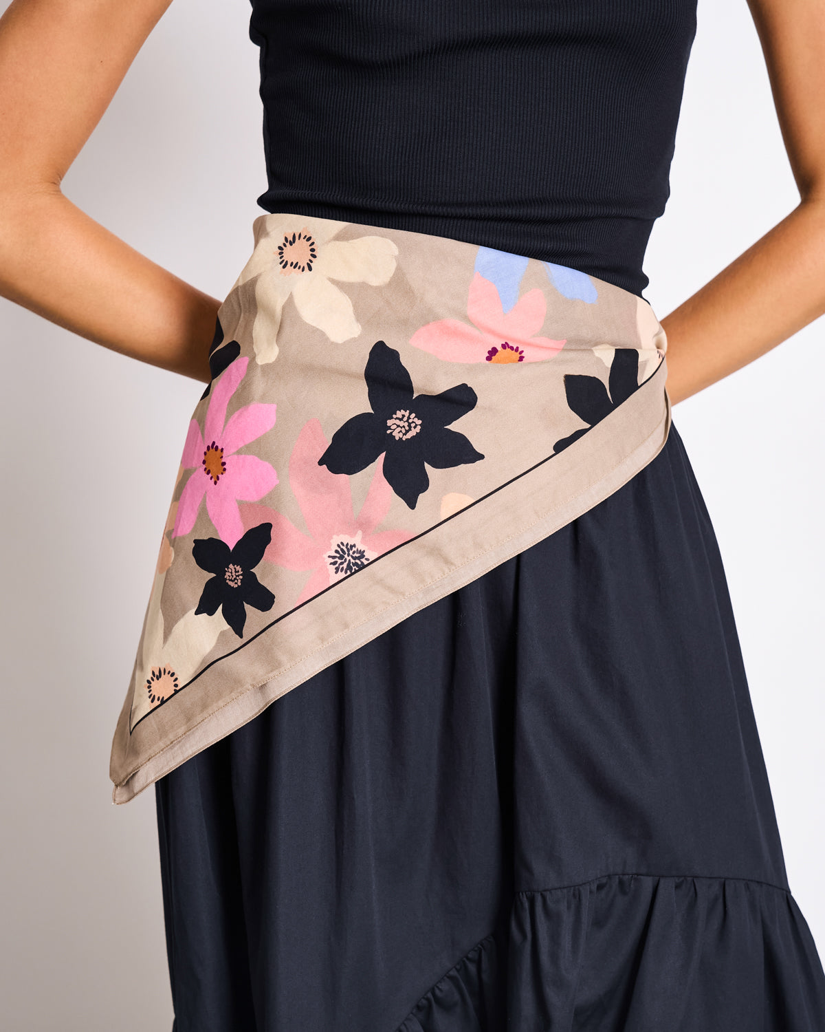 JAN N JUNE - VAD Printed Cotton Scarf wild bloom - WERTE FREUNDE