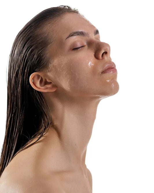 UOGA UOGA - Flow - Gel Cleanser with Quince Extract and Hyaluronic Acid 100 ml - WERTE FREUNDE