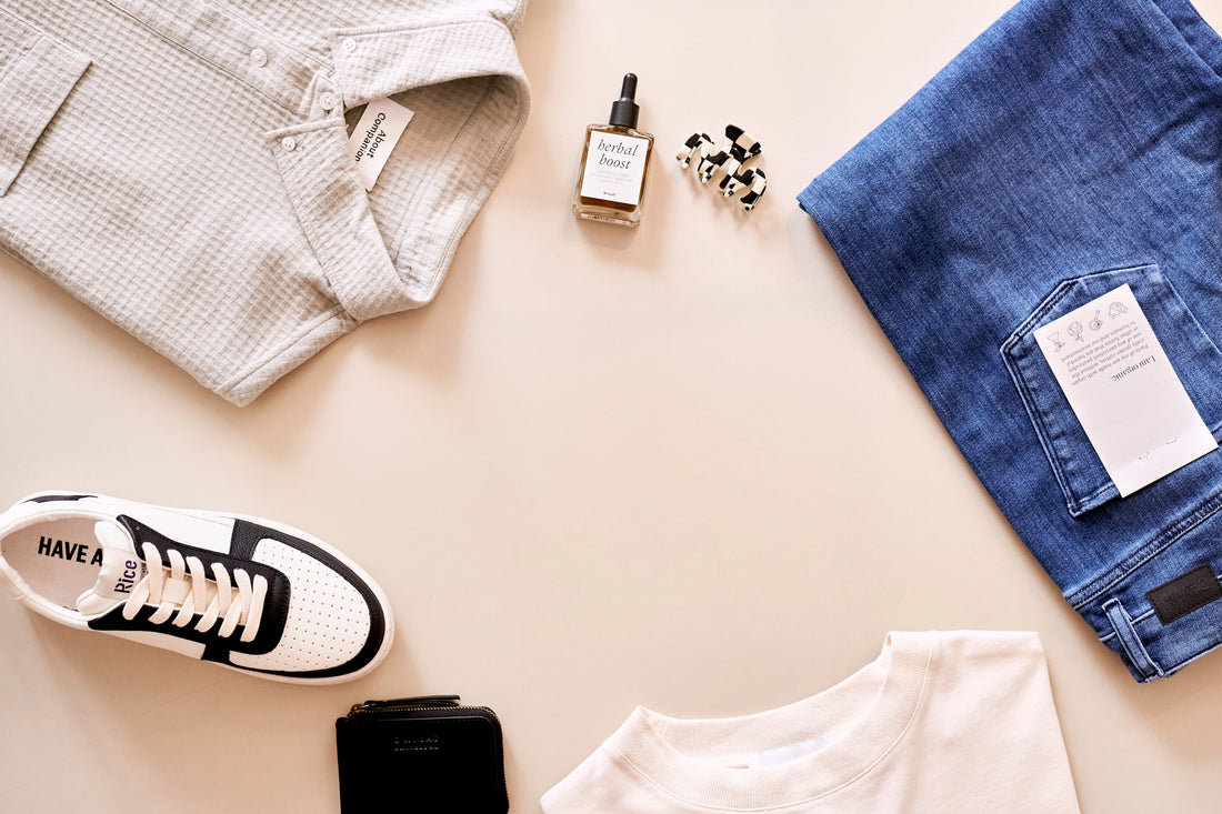 Jeans-Beratung in Hamburg: Deine Fair-Fashion-Jeans findest du bei WERTE FREUNDE im Store