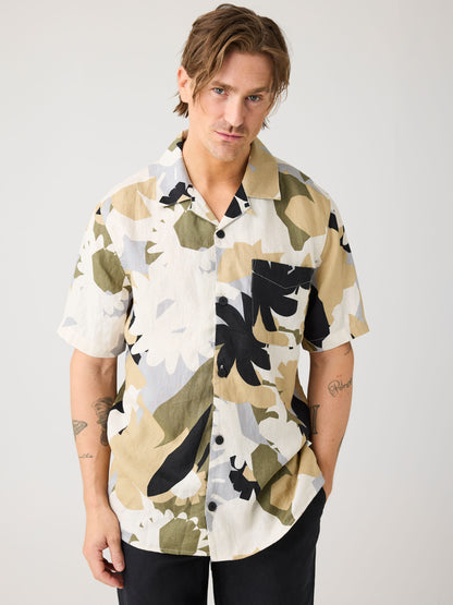 KCA - Relaxed linen print short sleeve shirt Green - WERTE FREUNDE