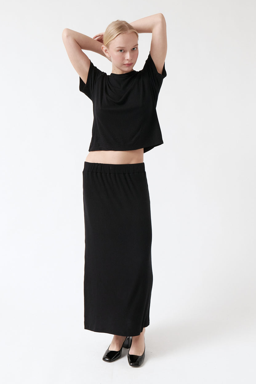 amt. - Lula T-shirt Black - WERTE FREUNDE