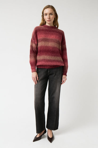 amt. - Blossom Jersey Burgundy Gradient