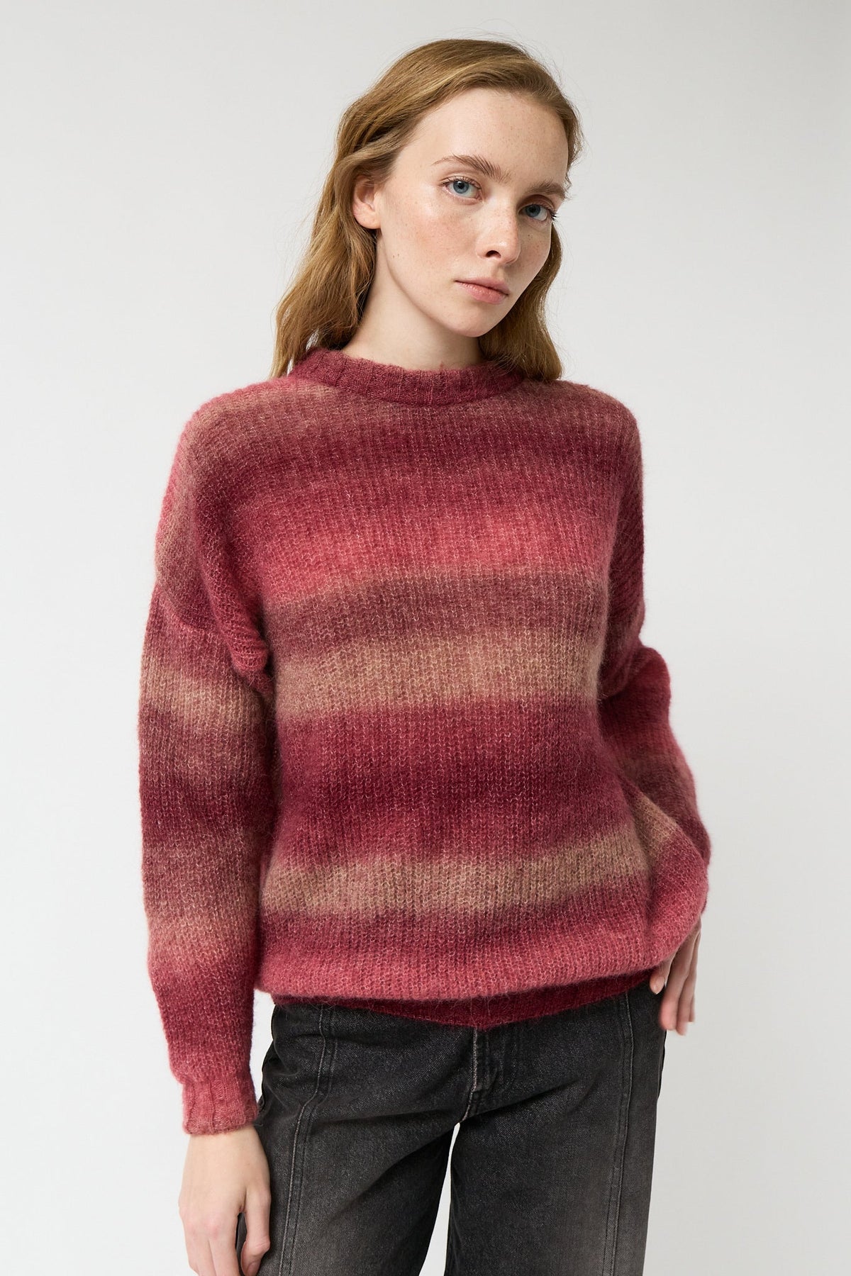 amt. - Blossom Jersey Burgundy Gradient