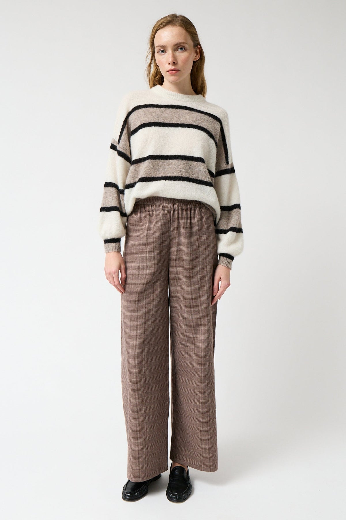 amt. - Nut Pants Tartan Brown