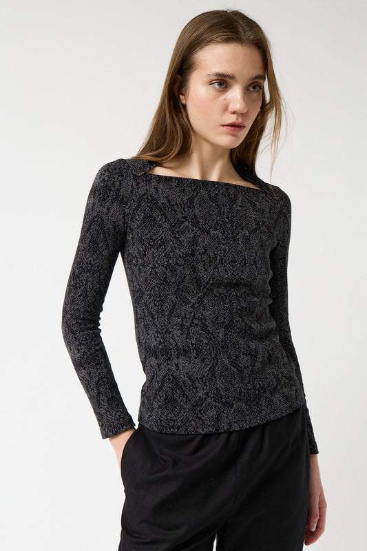 amt. - Serp Long Top Serp Print