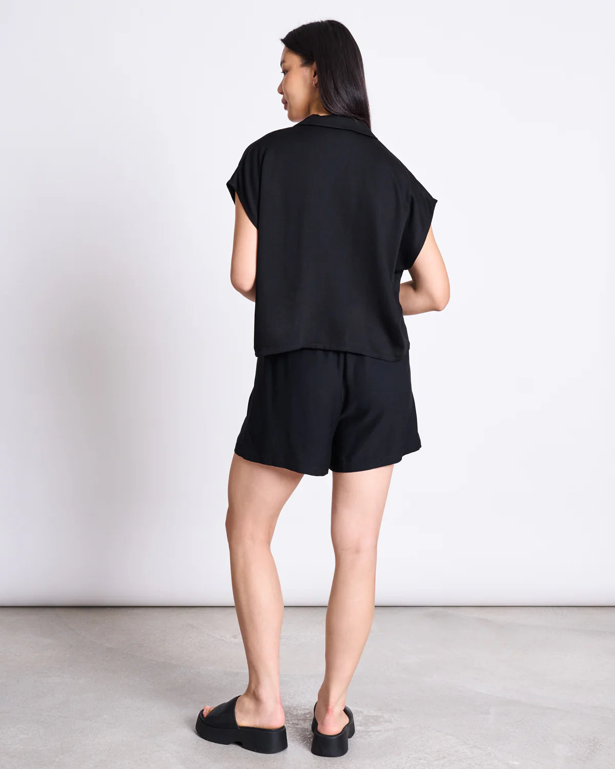 JAN N JUNE - LOV Drawstring Shorts black - WERTE FREUNDE