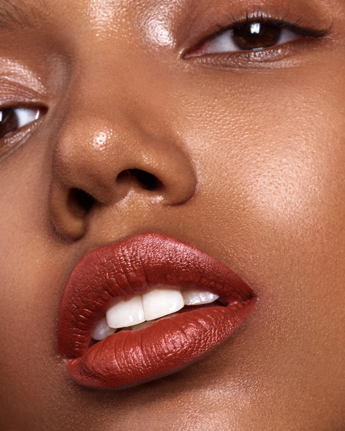 MADARA - VELVET WEAR Matte Cream Lipstick 3,8g