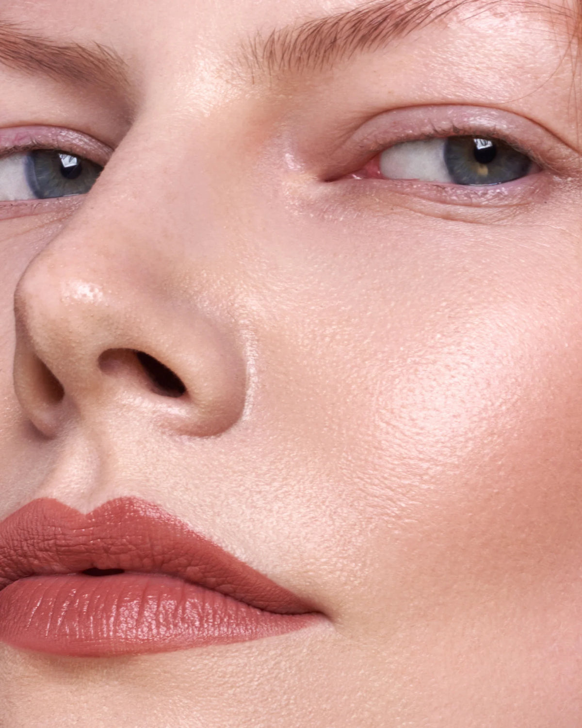MADARA - VELVET WEAR Matte Cream Lipstick 3,8g