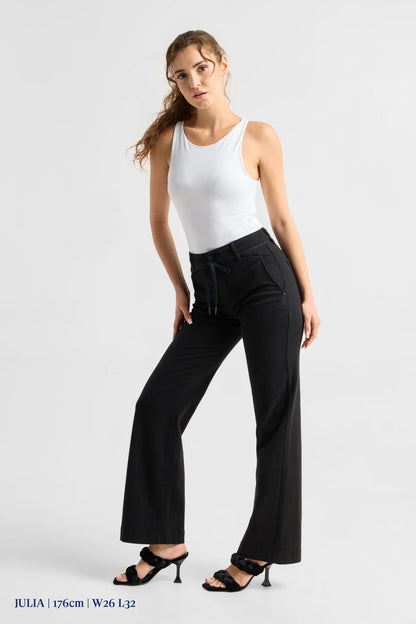 Dawn Denim - DEW Flared Soft Denim - French Pocket Stay Black