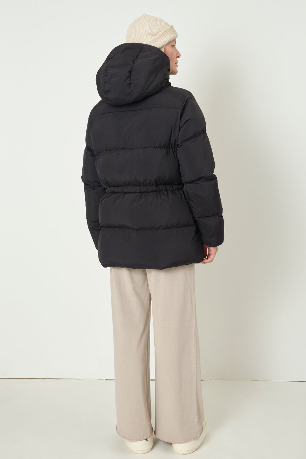 embassy - VERVIER PUFFER JACKET BLACK