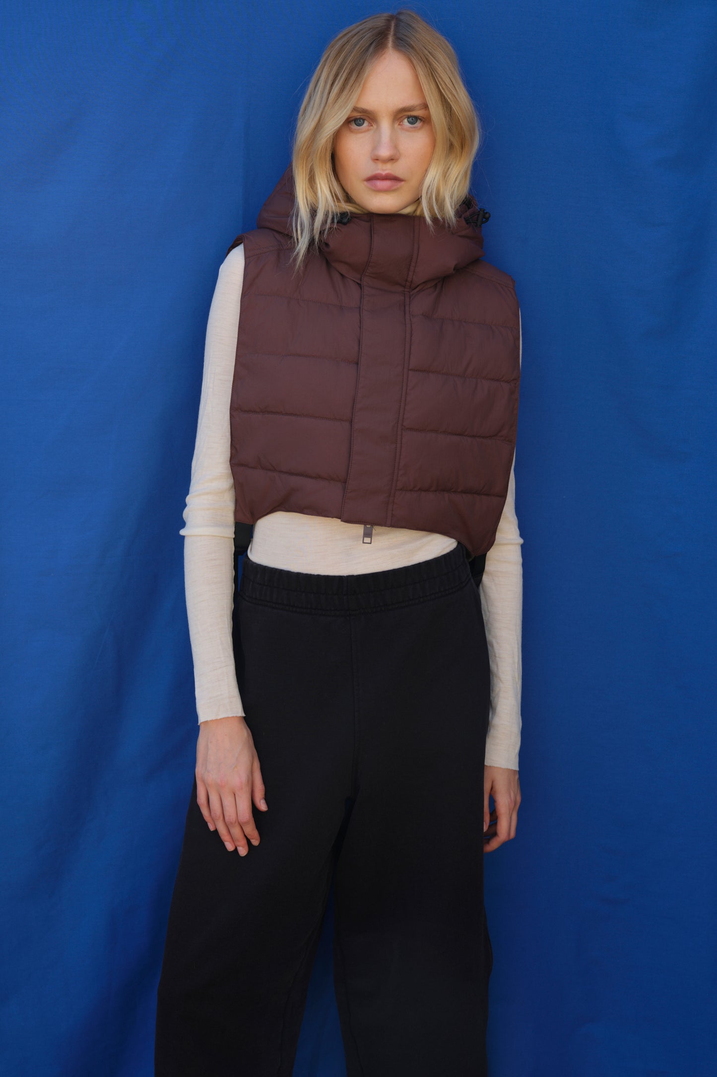 embassy - HIXON HOOD FRENCH ROAST - WERTE FREUNDE