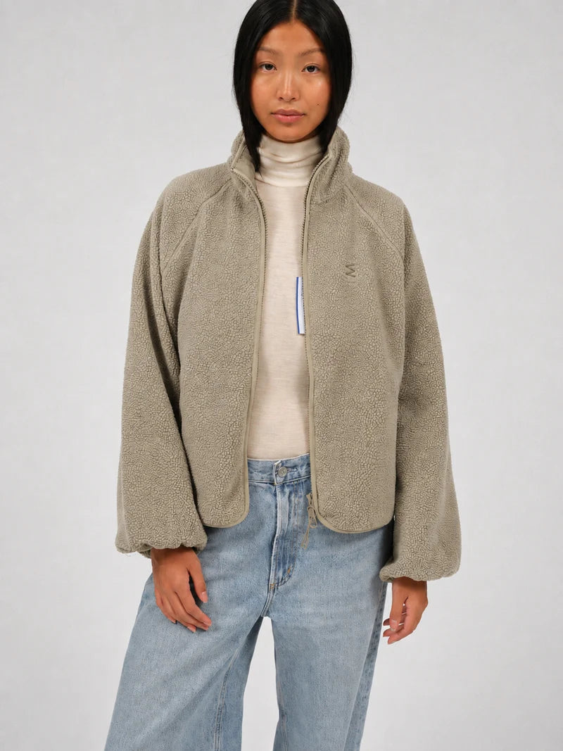 embassy - CALI FLEECE JACKET PALE OLIVE