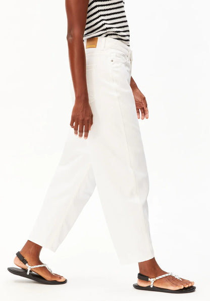 Armedangels - BAARLY HIGH WAIST BARREL JEAN white - WERTE FREUNDE