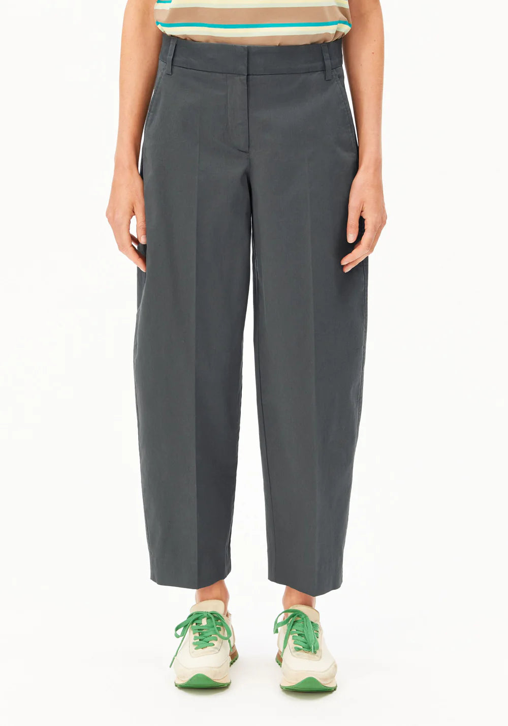 Armedangels - BARREL LEG TWILL PANT space steel - WERTE FREUNDE