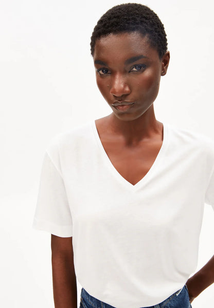 Armedangels - V-NECK T-SHIRT white - WERTE FREUNDE