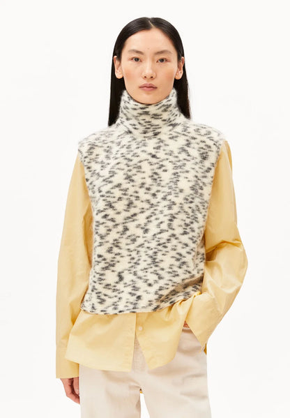 Armedangels - MOHAIR BLEND DOTS KNIT VEST oatmilk-black