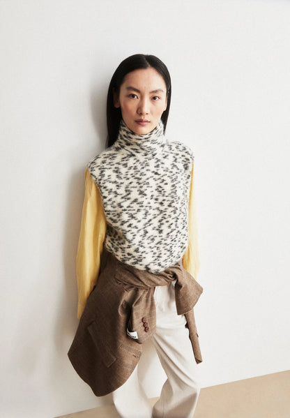 Armedangels - MOHAIR BLEND DOTS KNIT VEST oatmilk-black