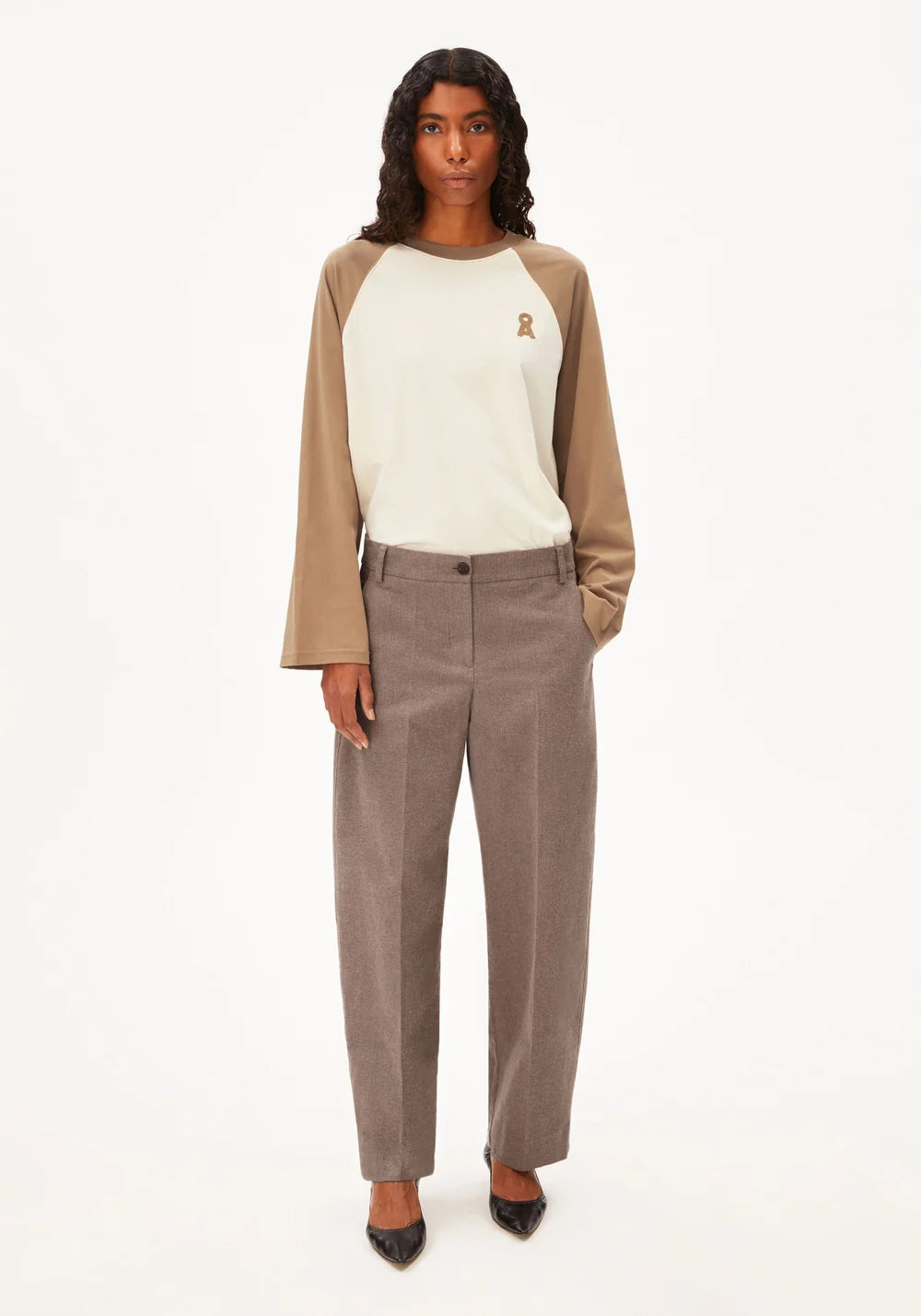 Armedangels - HERRINGBONE BARREL LEG PANT Hose Stoffhose claystone-soft nougat