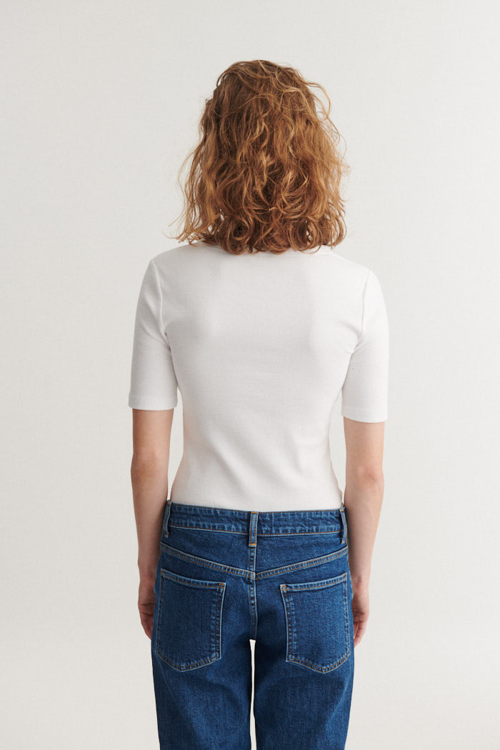 Basic Apparel - Ludmilla SS Granddad T-Shirt Bright White - WERTE FREUNDE