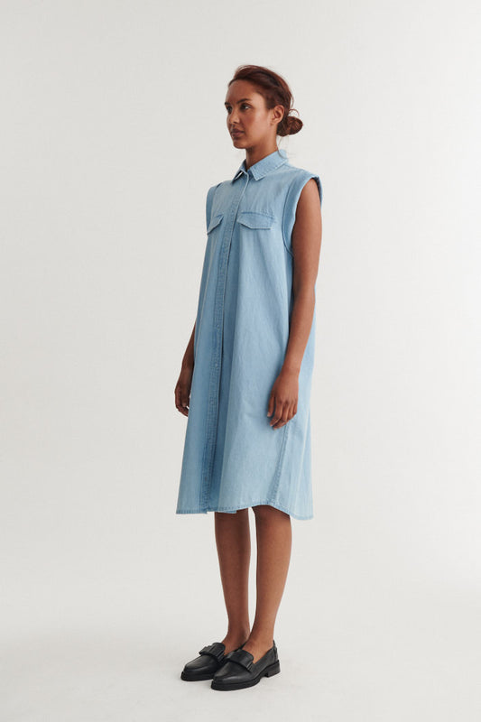 Basic Apparel - Cody Dress Light Wash - WERTE FREUNDE