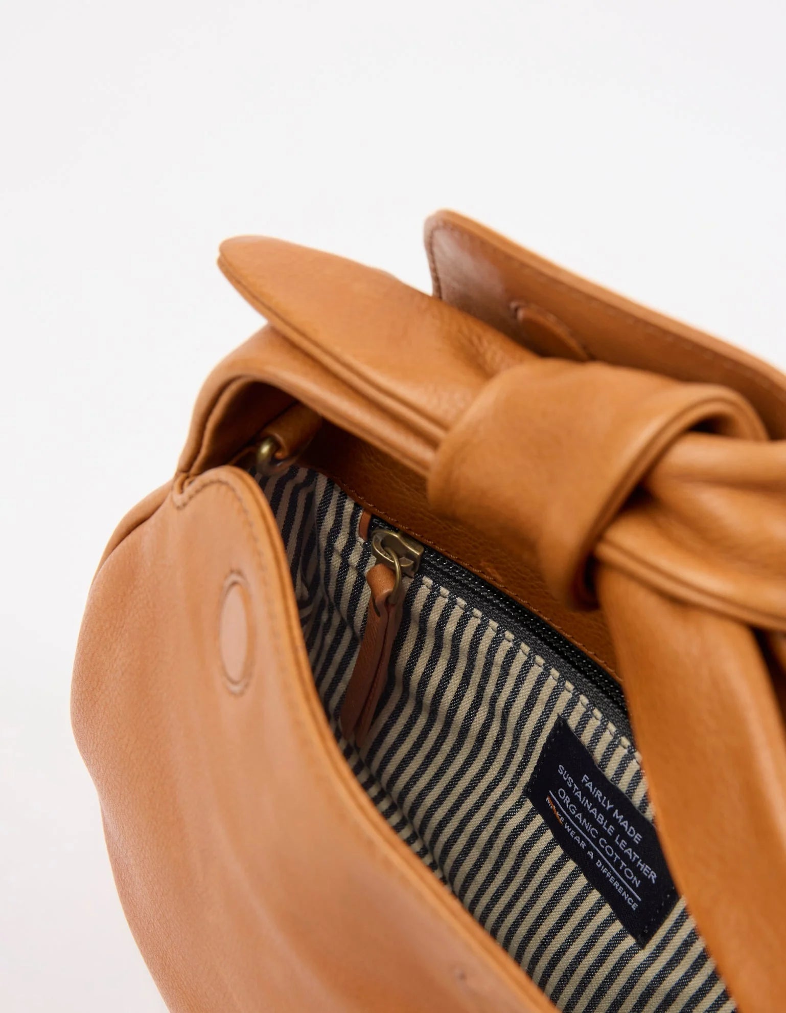 O MY BAG - Coco Croissant - Wild Oak Soft Grain - WERTE FREUNDE