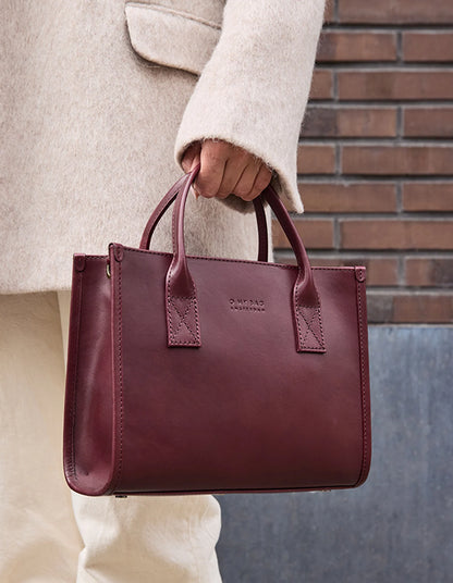 O MY BAG - Jackie Midi - Dark Cherry Classic Leather - WERTE FREUNDE