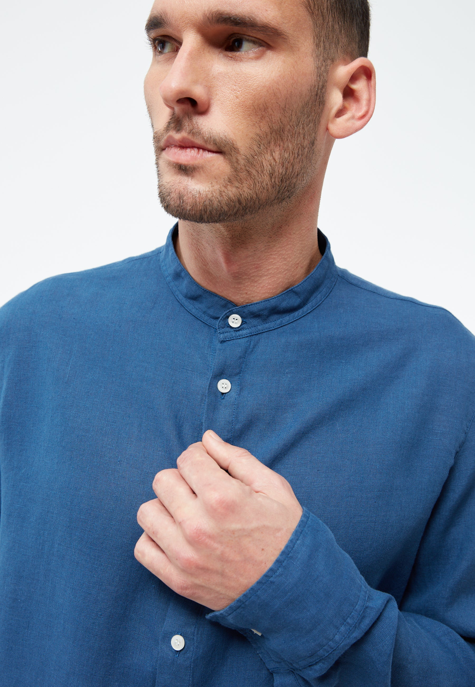 GIVN - GBWes Buttoned Shirt Blazing Blue (Linen) - WERTE FREUNDE