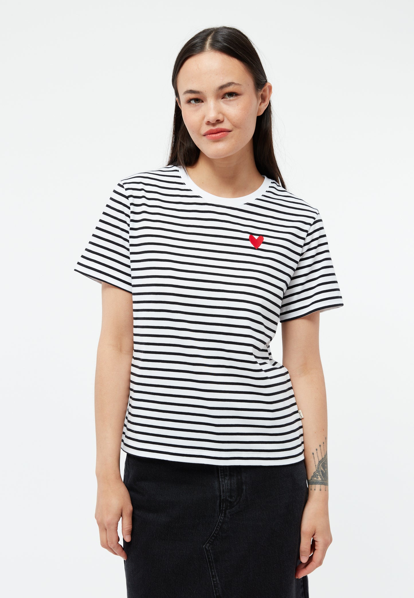 GIVN - GBJulia (Heart) T-Shirt Black / White (Stripes) - WERTE FREUNDE
