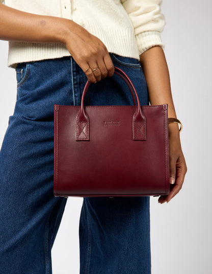 O MY BAG - Jackie Midi - Dark Cherry Classic Leather - WERTE FREUNDE