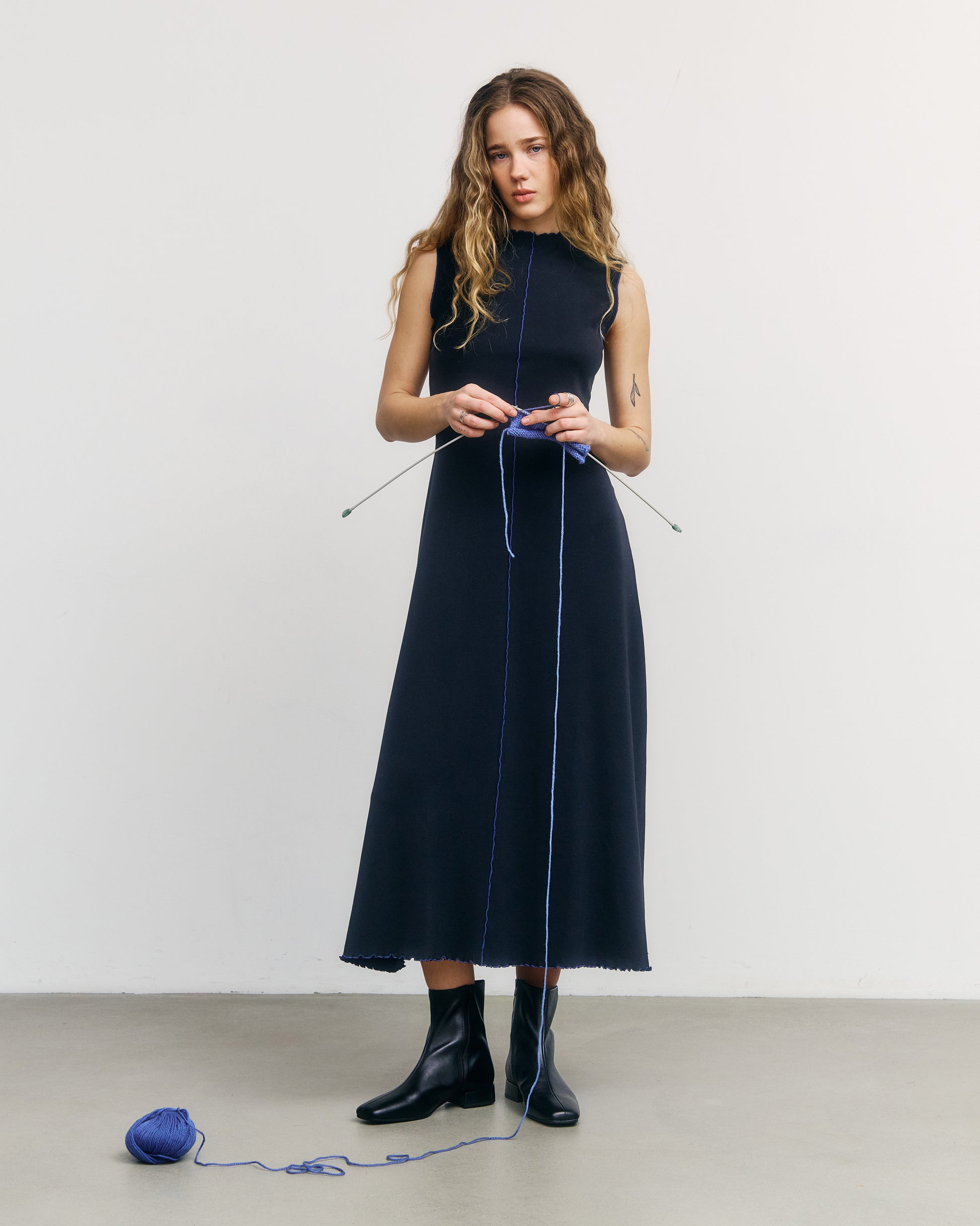 ROTHOLZ - Pin-Tucked Dress Organic Cotton True Black - WERTE FREUNDE