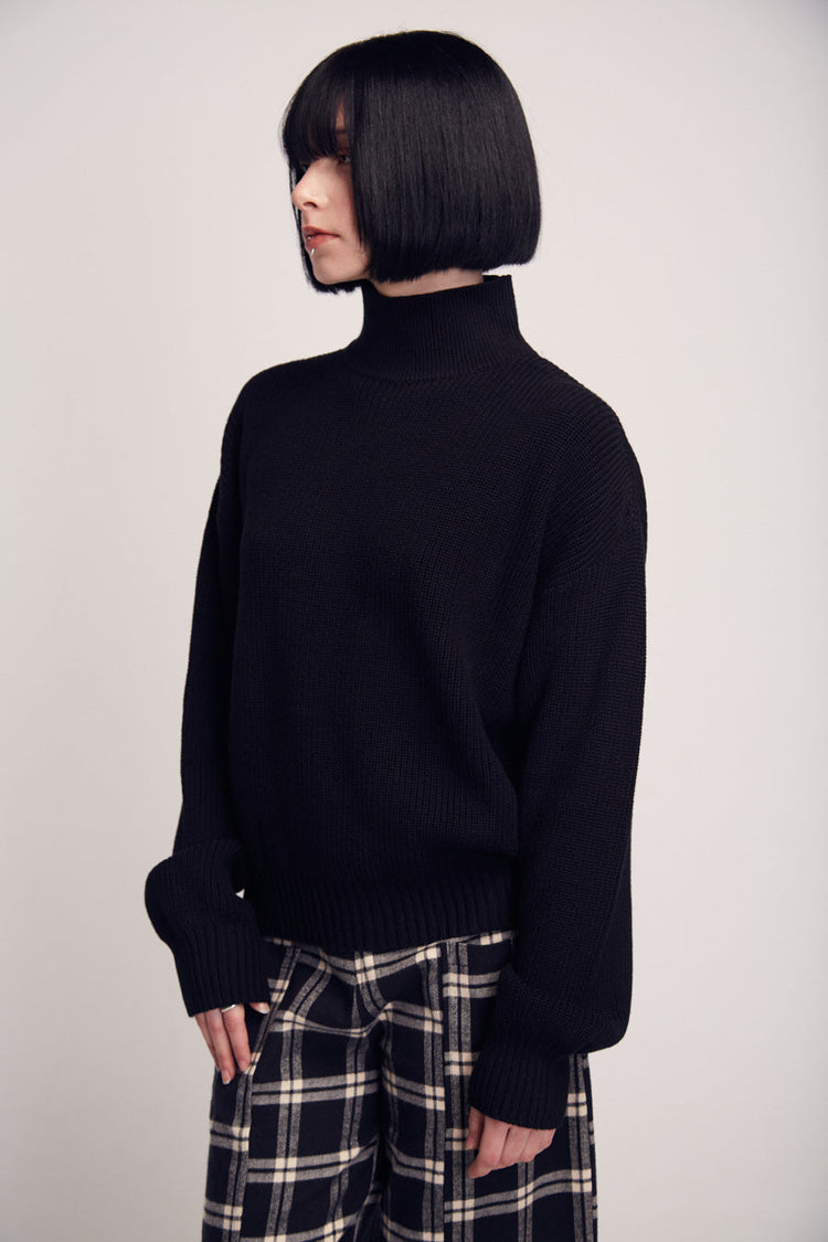 Suite 13 - SHIRA JUMPER BLACK