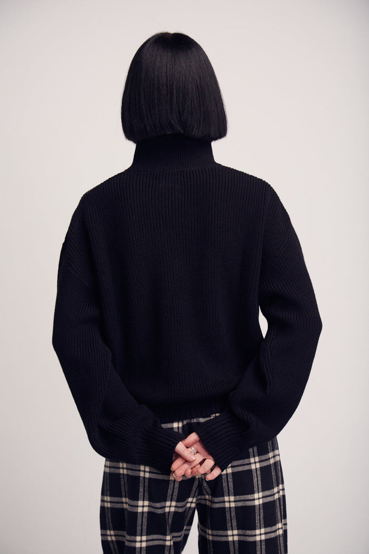 Suite 13 - SHIRA JUMPER BLACK