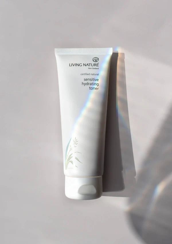 Living Nature - SENSITIVE HYDRATING TONER 100ml - WERTE FREUNDE