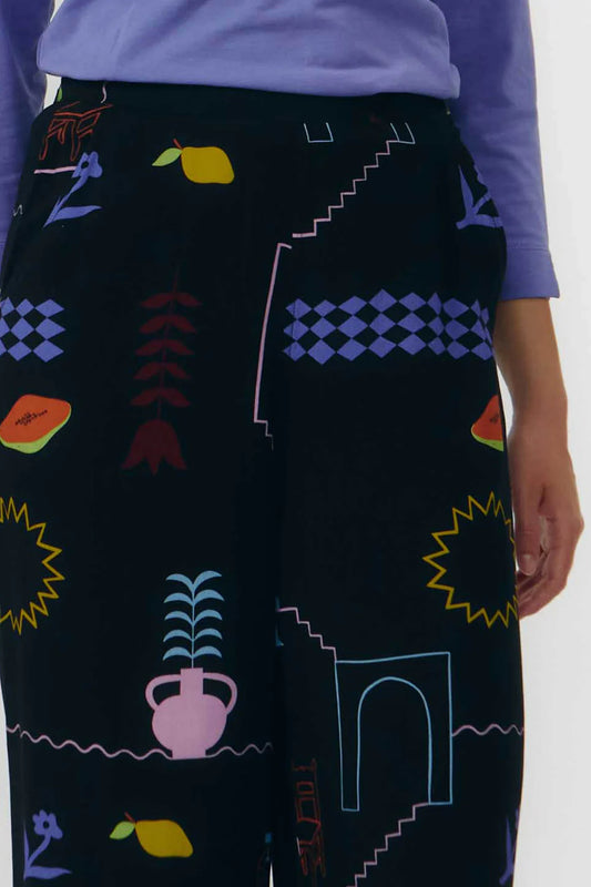 Suite 13 - HATTA PANTS PRINT HOLIDAY BLACK - WERTE FREUNDE