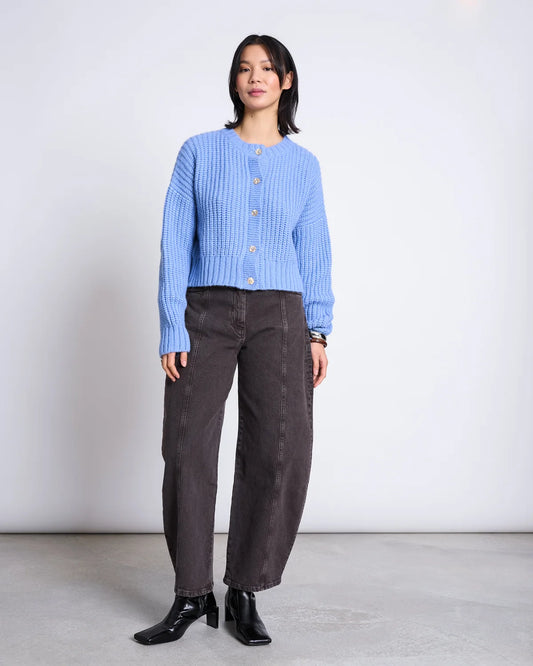 JAN N JUNE - BENI ALPACA CREWNECK CARDIGAN mid blue