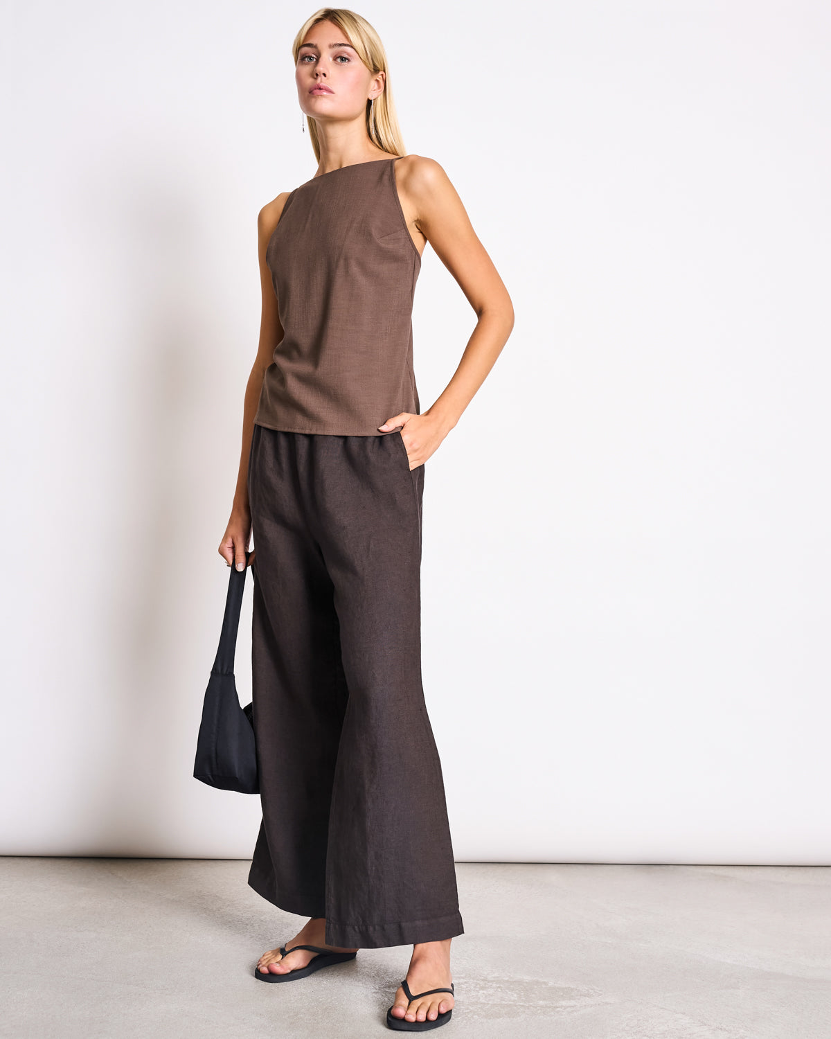 JAN N JUNE - BEVEREN Linen Pants mud - WERTE FREUNDE
