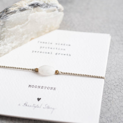 a beautiful story - Gemstone Card Moonstone goldfarben Armband - WERTE FREUNDE