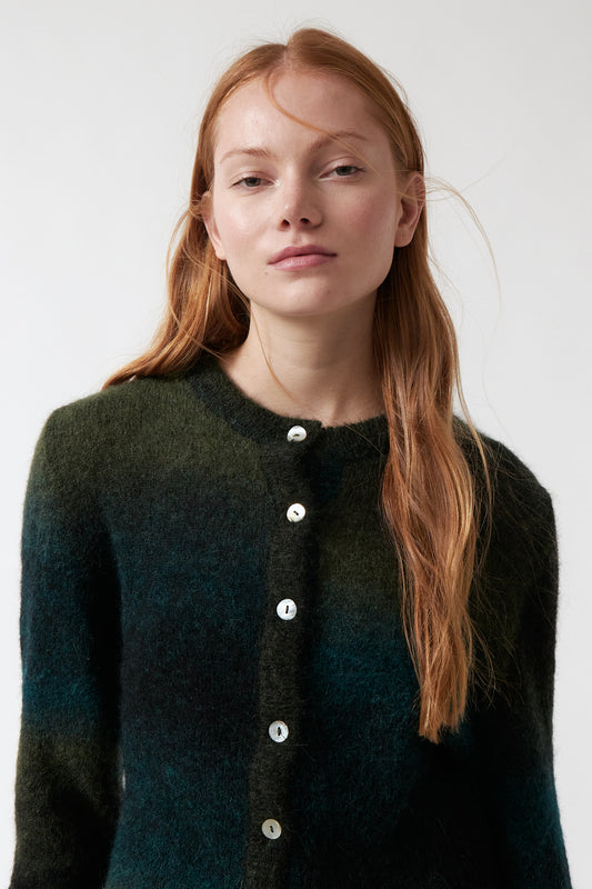 amt. - Jade Cardigan Green Gradient - WERTE FREUNDE