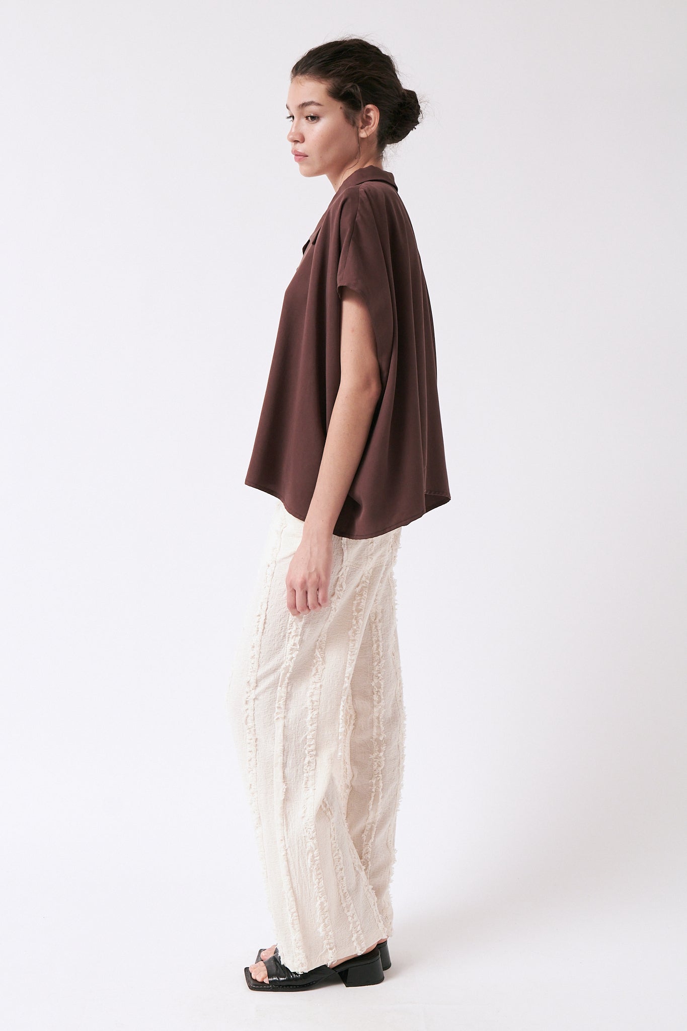 amt. - Lliri Shirt Brown - WERTE FREUNDE
