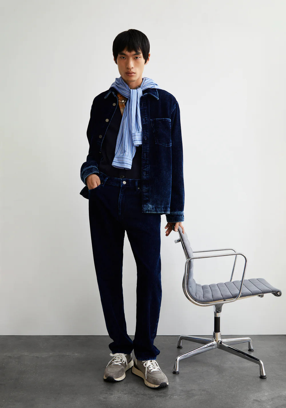 Armedangels - MAAKX INDIGO CORD Hose Stoffhose indigo corduroy - WERTE FREUNDE