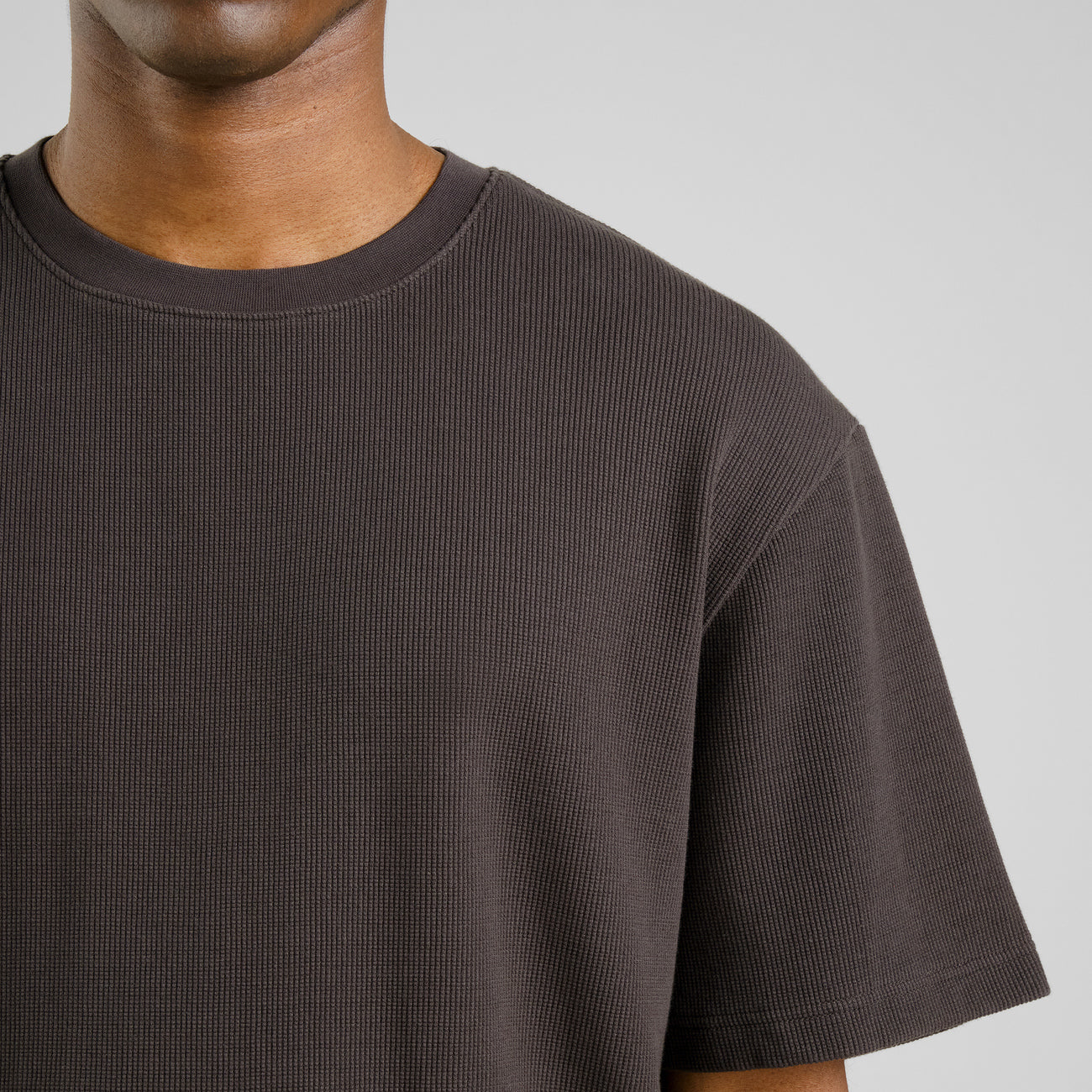 DEDICATED - T-shirt Danviken Waffle Phantom - WERTE FREUNDE