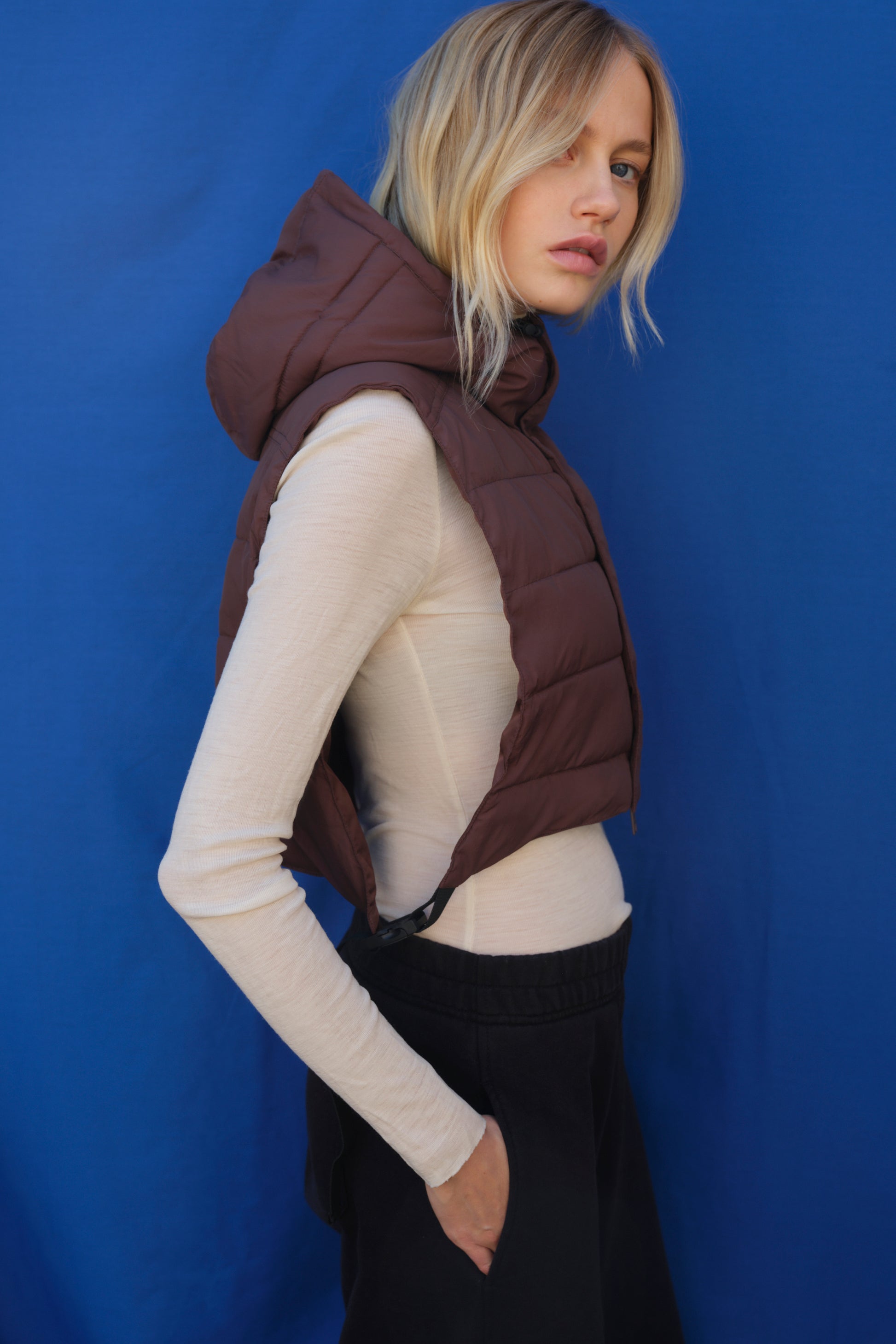 embassy - HIXON HOOD FRENCH ROAST - WERTE FREUNDE