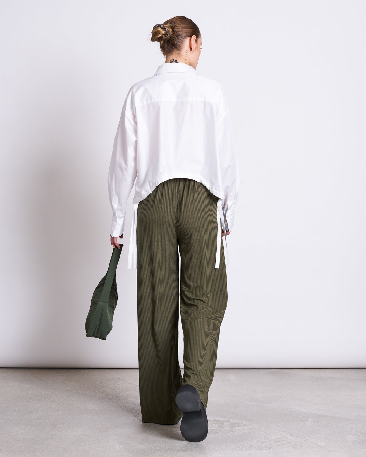 JAN N JUNE - SMILLA Lyocell Rib Pants dark olive - WERTE FREUNDE