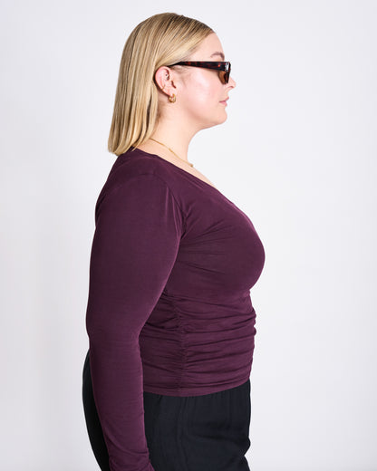 JAN N JUNE - CASMA Asymmetrical Longsleeve cherry lacquer - WERTE FREUNDE